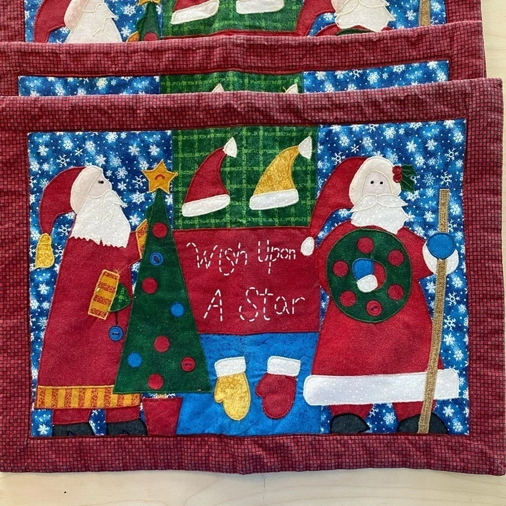 Set of 4 Christmas Quilted Placemats (FZ)